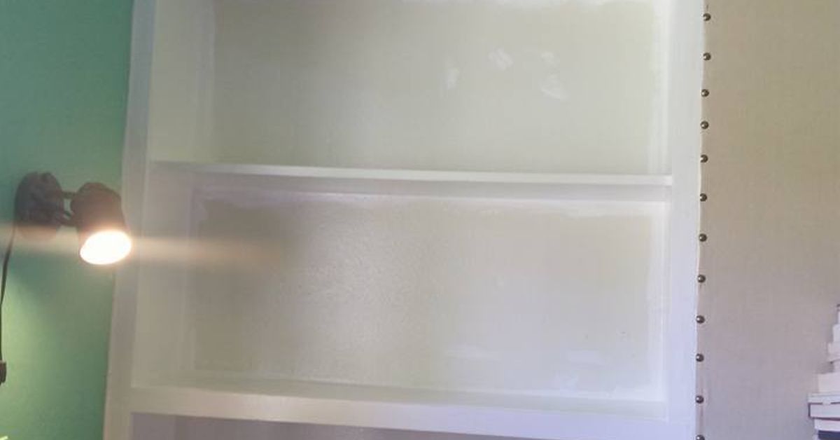 Built-in Shelf Update, Making It Look Like in Those Fancy Magazines.