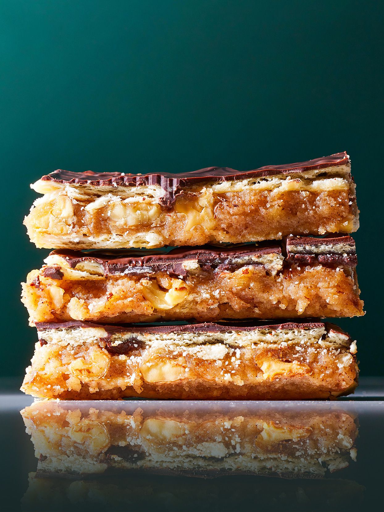 Cinnamon-Walnut Cracker Bars